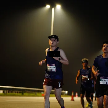 Runner Photo 7414256