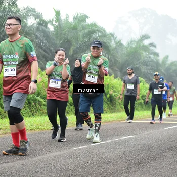 Runner Photo 7414271
