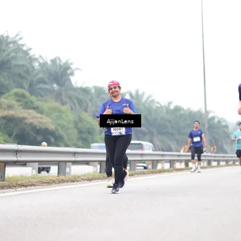 Runner Photo 7414280