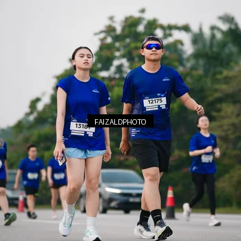 Runner Photo 7414304