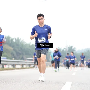 Runner Photo 7414307