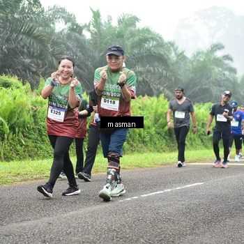 Runner Photo 7414308
