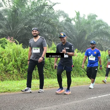 Runner Photo 7414309