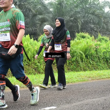 Runner Photo 7414311