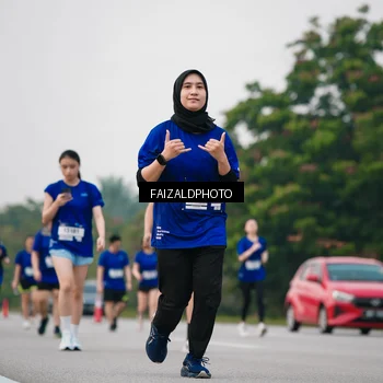 Runner Photo 7414323