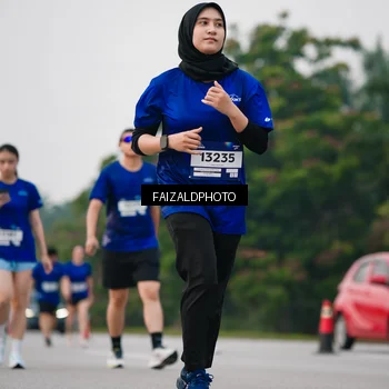 Runner Photo 7414327
