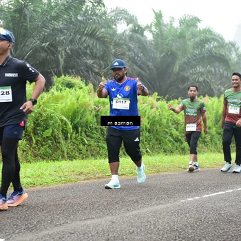Runner Photo 7414336