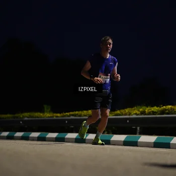 Runner Photo 7414341