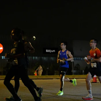 Runner Photo 7414368