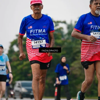Runner Photo 7414396