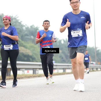 Runner Photo 7414407