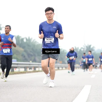 Runner Photo 7414411