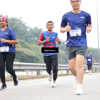 Runner Photo 7414419