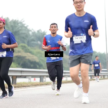Runner Photo 7414422