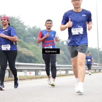 Runner Photo 7414423