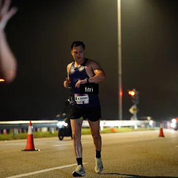 Runner Photo 7414426