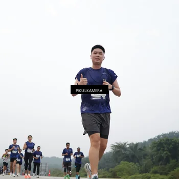 Runner Photo 7414439