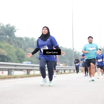 Runner Photo 7414452