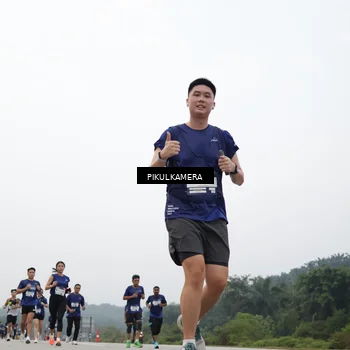 Runner Photo 7414458