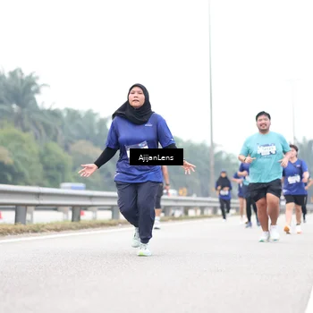 Runner Photo 7414459