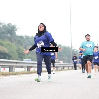 Runner Photo 7414472
