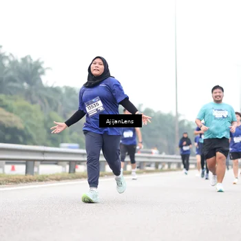 Runner Photo 7414480