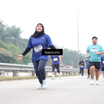 Runner Photo 7414490