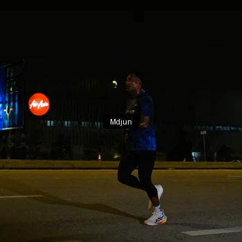 Runner Photo 7414492