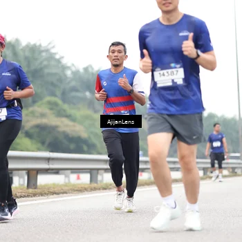 Runner Photo 7414512
