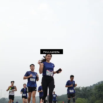 Runner Photo 7414552