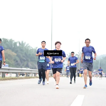 Runner Photo 7414567