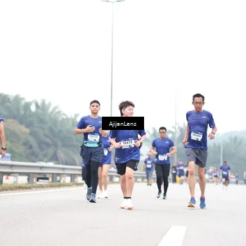 Runner Photo 7414568