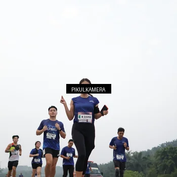 Runner Photo 7414575
