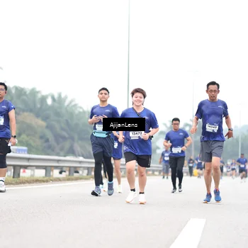 Runner Photo 7414596