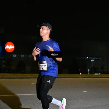 Runner Photo 7414600