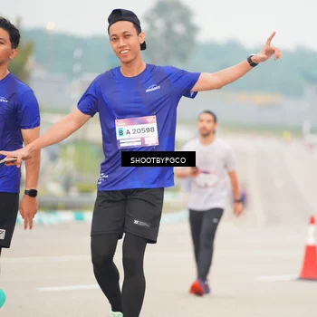 Runner Photo 7414636