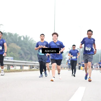 Runner Photo 7414645
