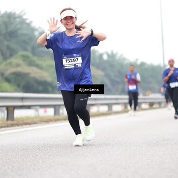 Runner Photo 7414648