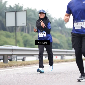 Runner Photo 7414662
