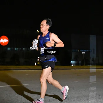 Runner Photo 7414671
