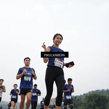 Runner Photo 7414673