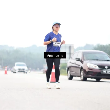 Runner Photo 7414675
