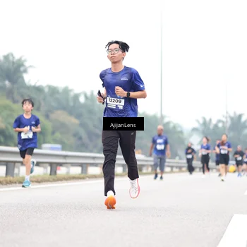Runner Photo 7414697