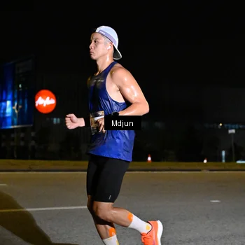 Runner Photo 7414700