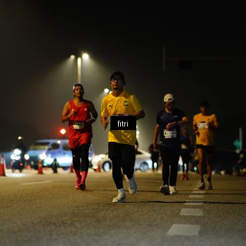 Runner Photo 7414711