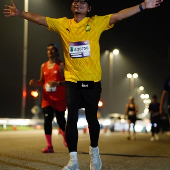 Runner Photo 7414737