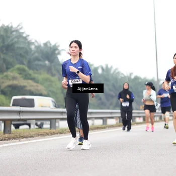 Runner Photo 7414743