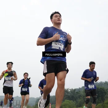 Runner Photo 7414751