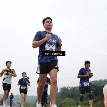 Runner Photo 7414752