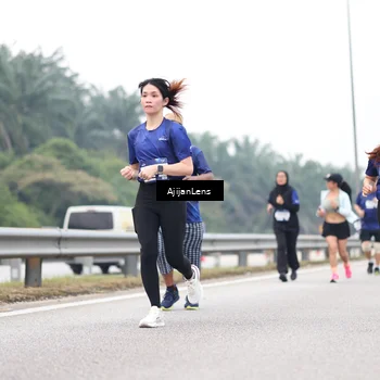 Runner Photo 7414755